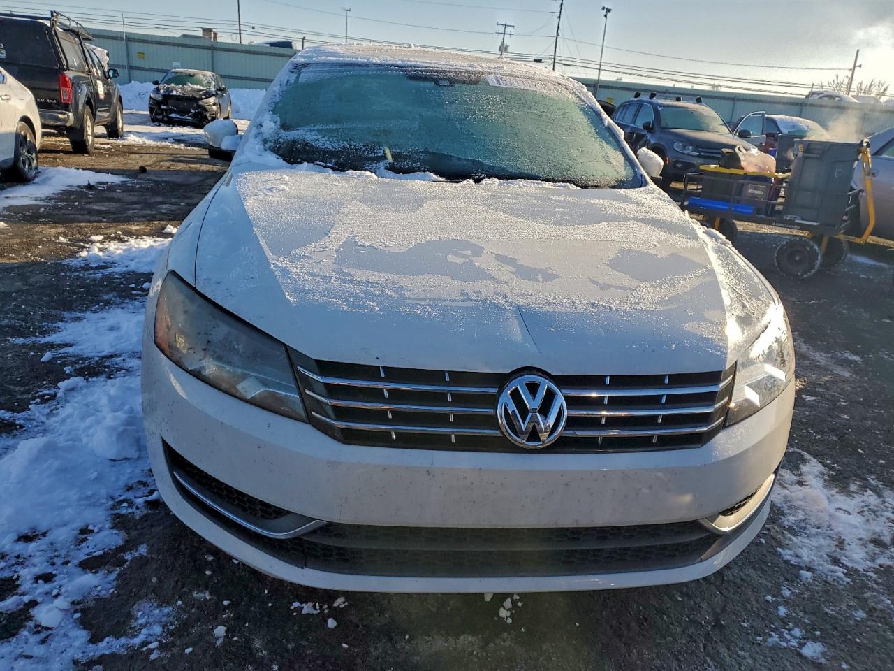 2014 VOLKSWAGEN PASSAT SE photo 5
