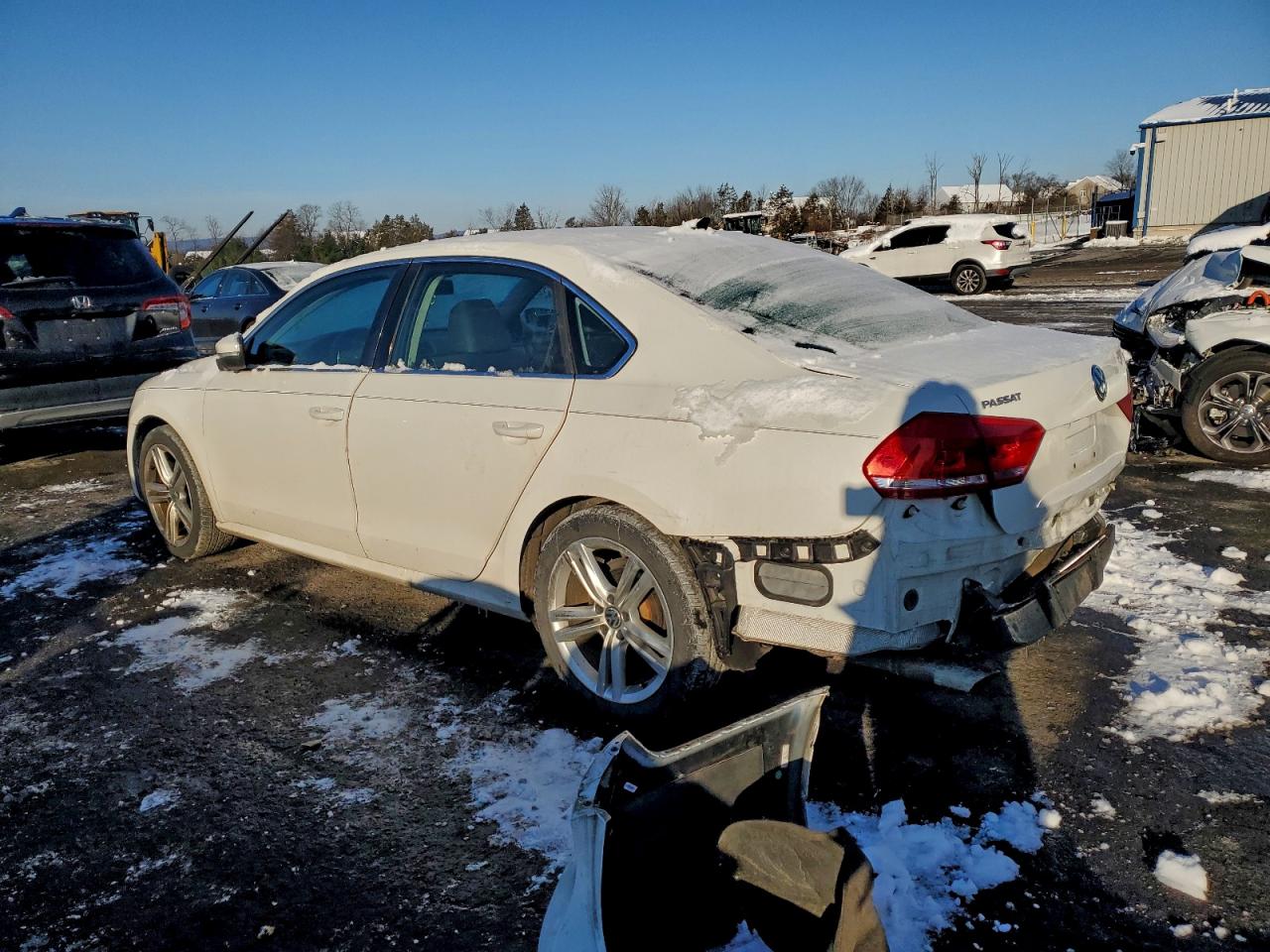 2014 VOLKSWAGEN PASSAT SE photo 2