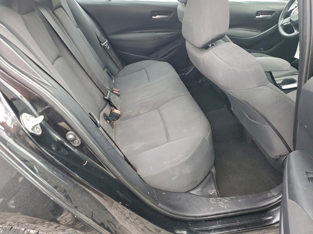2020 TOYOTA COROLLA LE photo 10