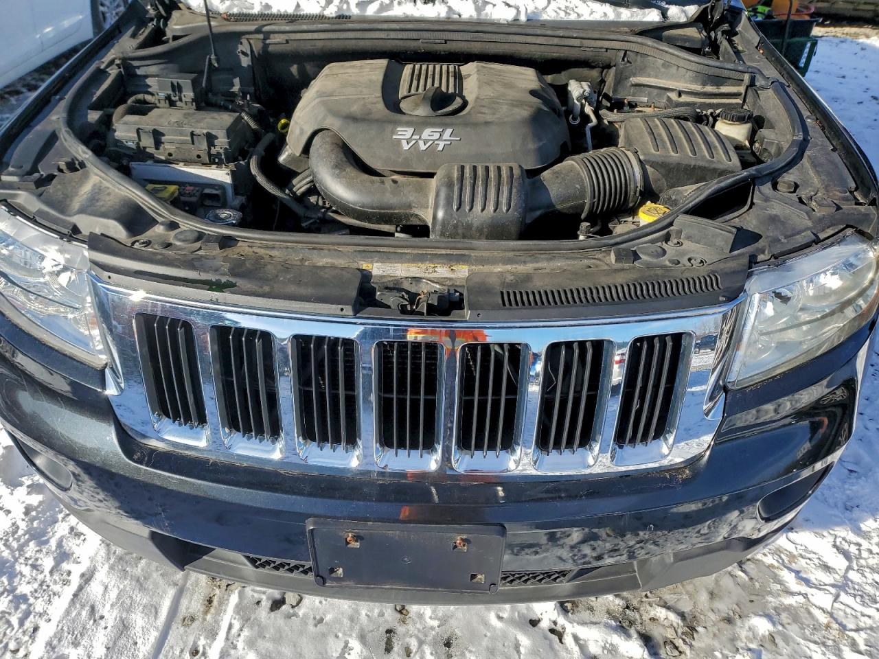2012 JEEP GRAND CHEROKEE LAREDO photo 34