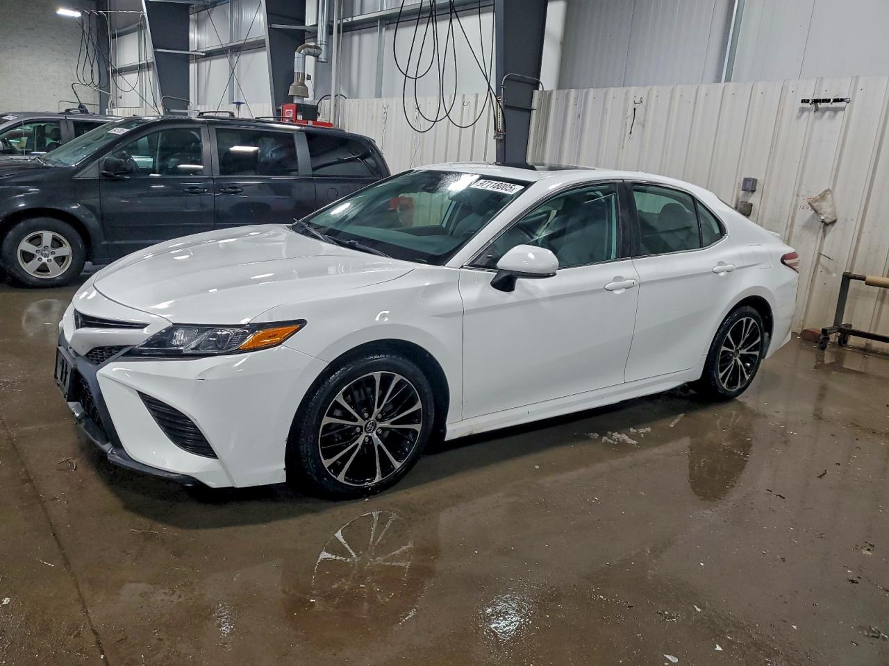 2020 TOYOTA CAMRY