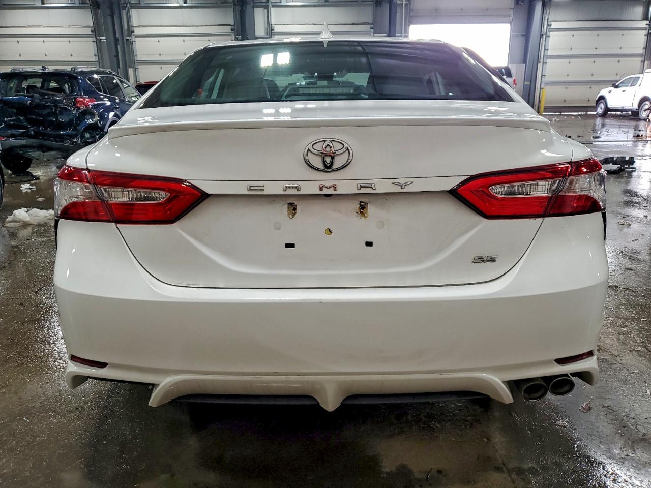 2020 TOYOTA CAMRY SE photo 11
