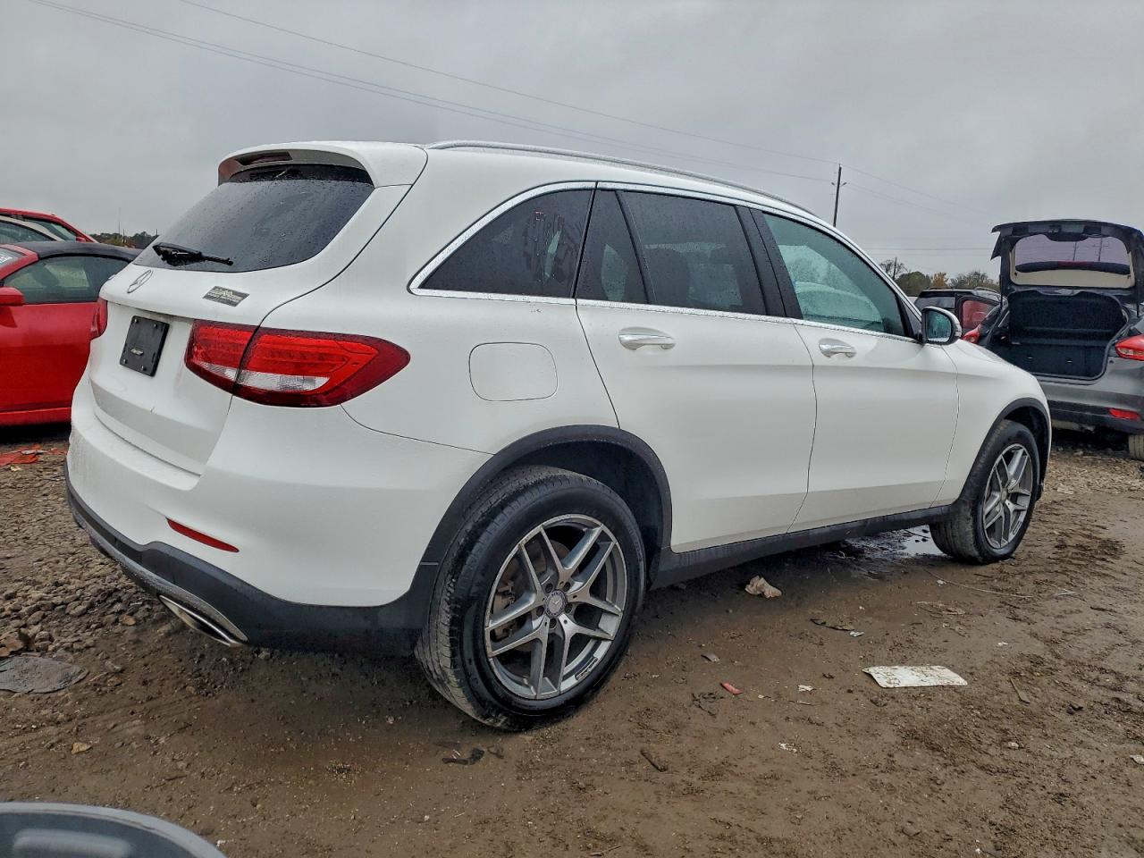 2017 MERCEDES-BENZ GLC 300 photo 5