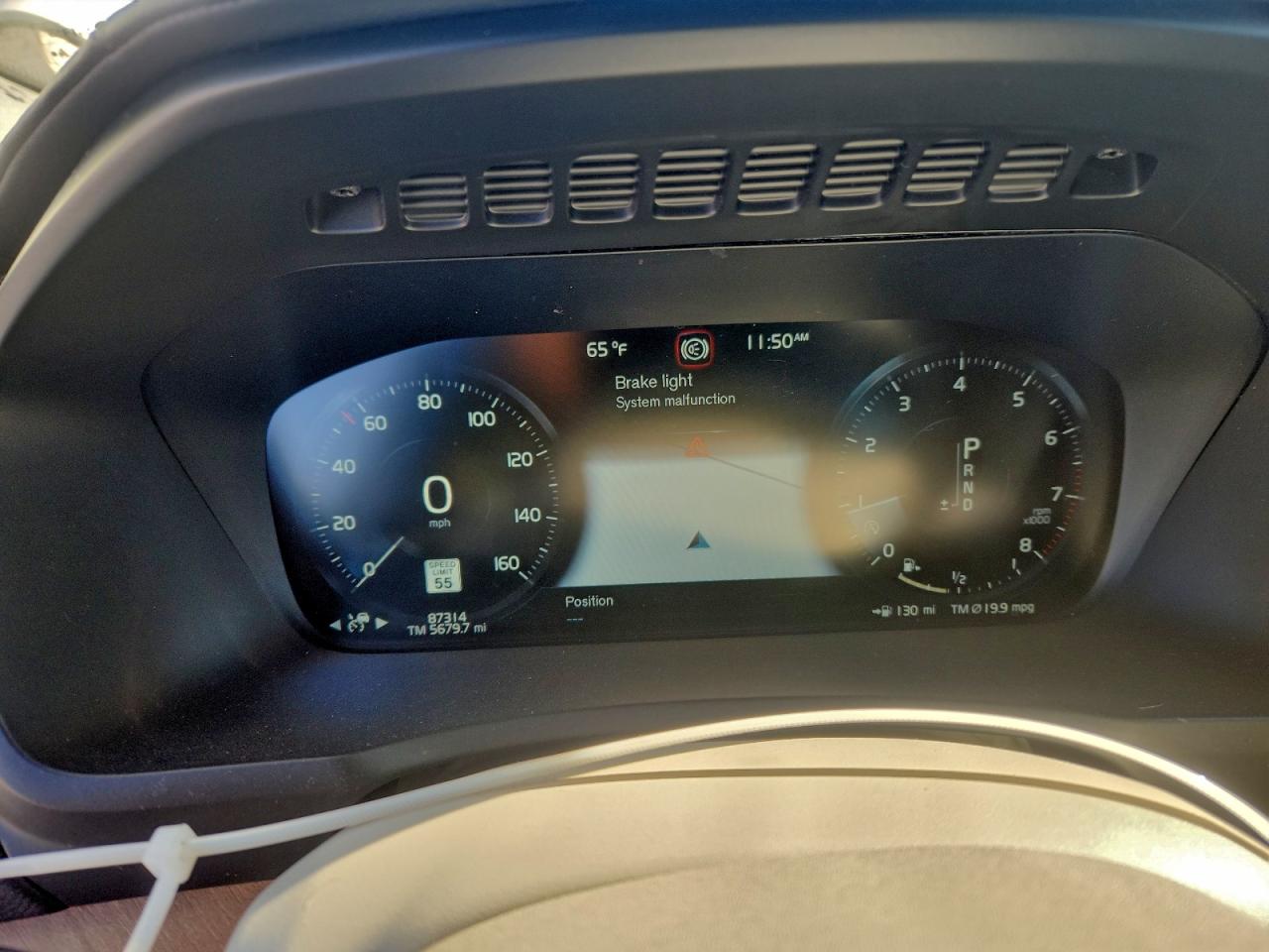 2018 VOLVO XC90 T6 photo 25