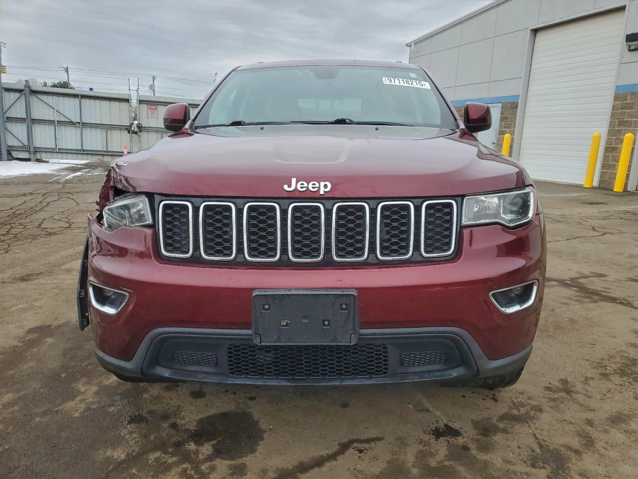 2019 JEEP GRAND CHEROKEE LAREDO photo 9