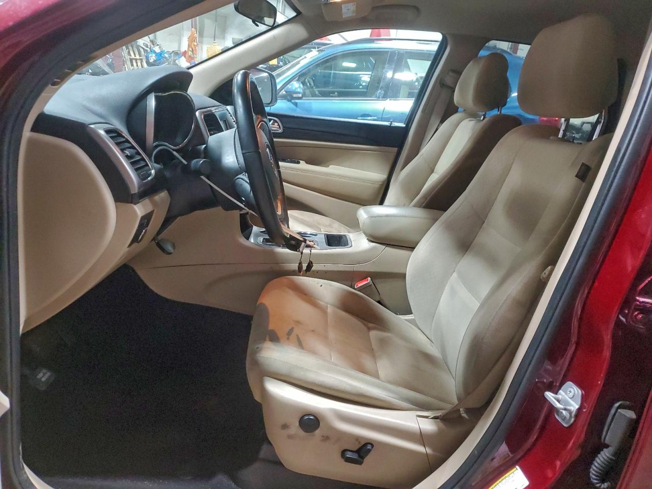 2019 JEEP GRAND CHEROKEE LAREDO photo 13