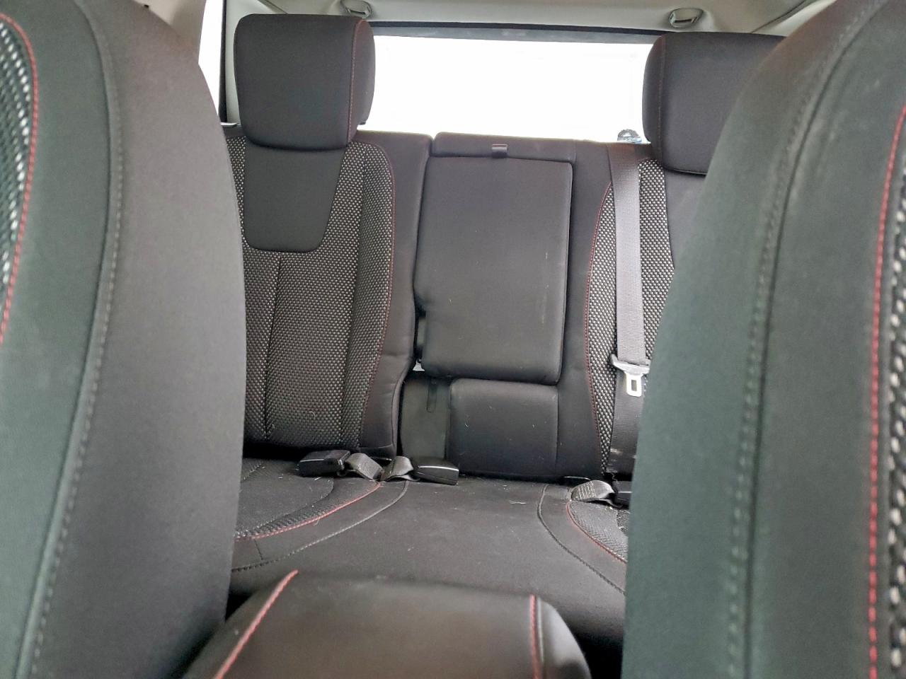2011 GMC TERRAIN SLE photo 19