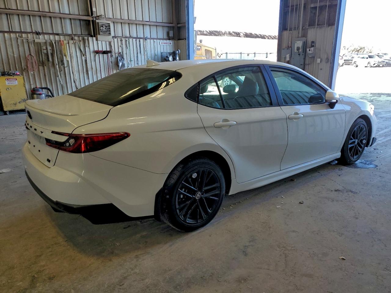 2025 TOYOTA CAMRY XSE photo 7
