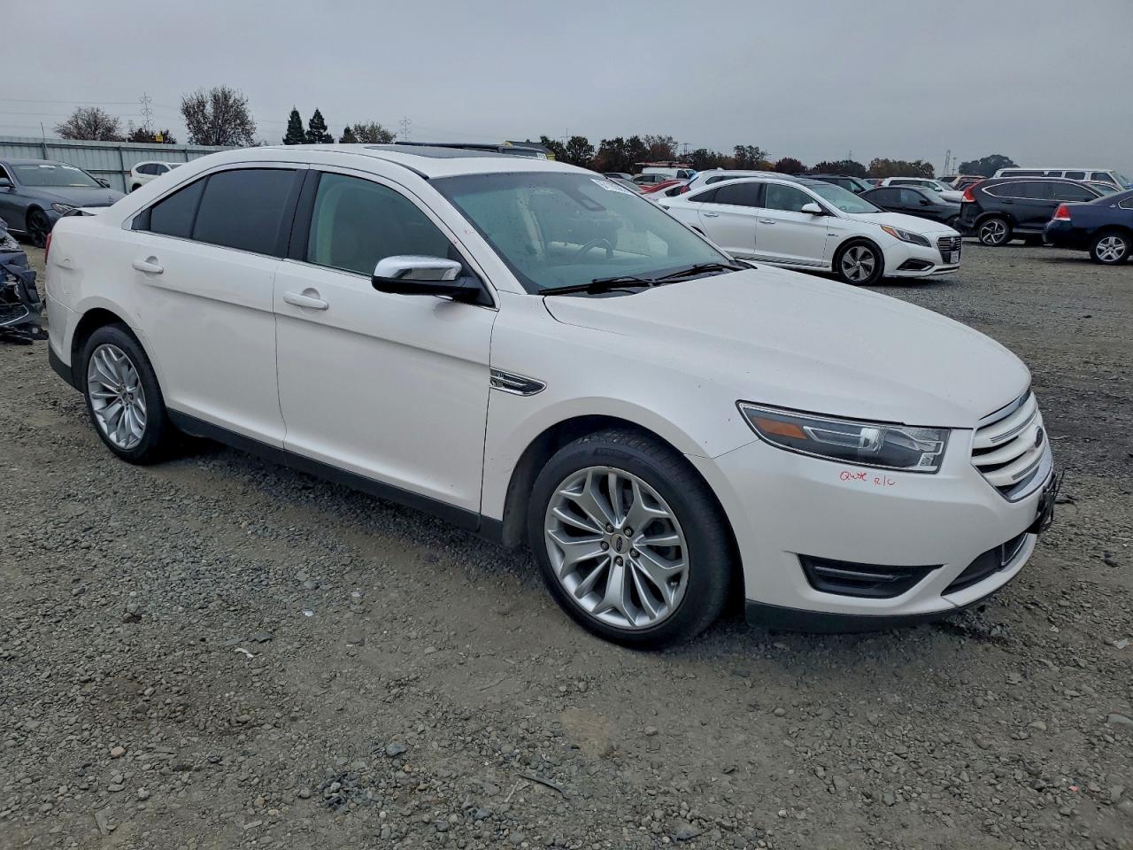 2018 FORD TAURUS LIMITED photo 4