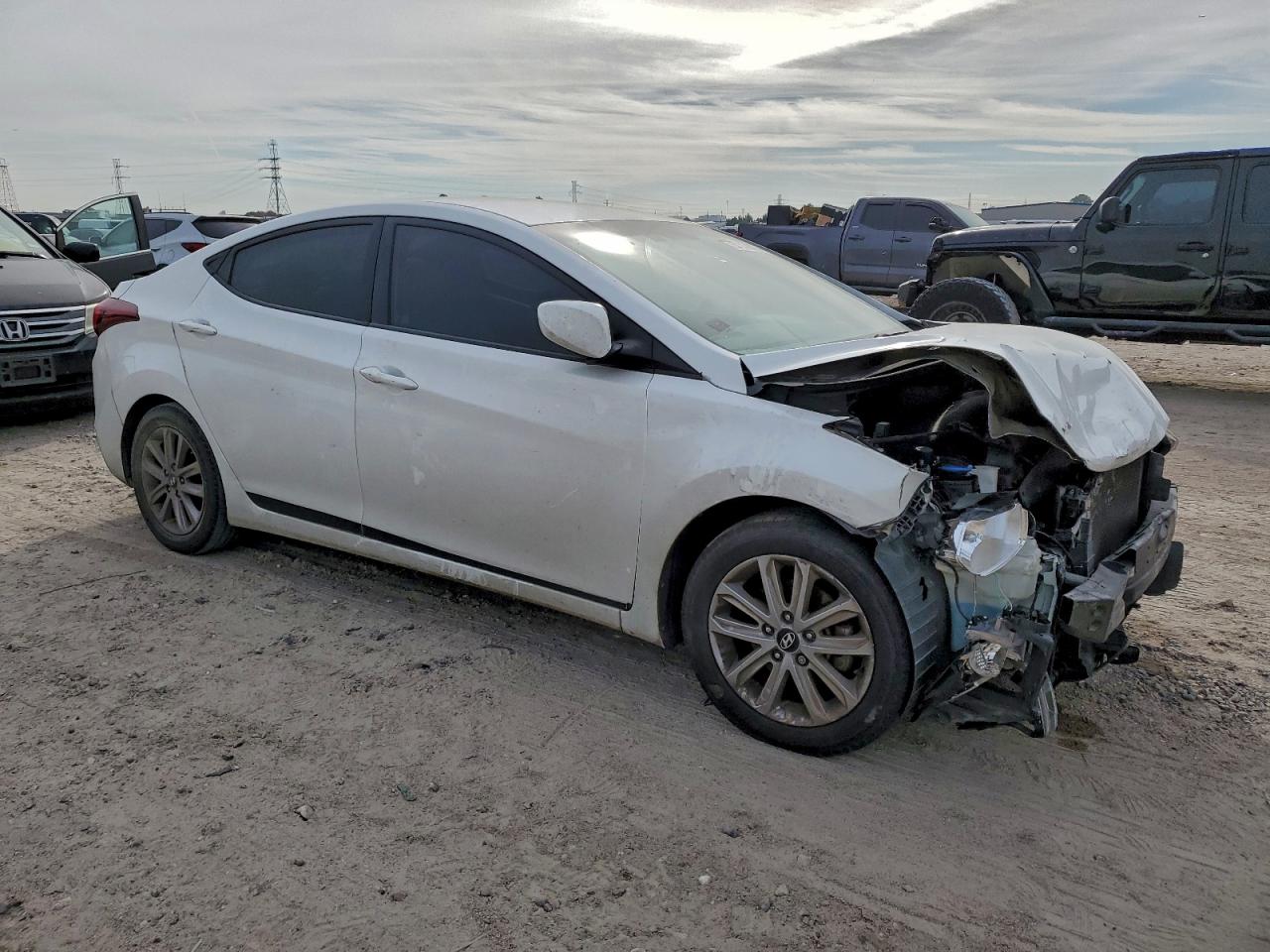 2014 HYUNDAI ELANTRA SE photo 4