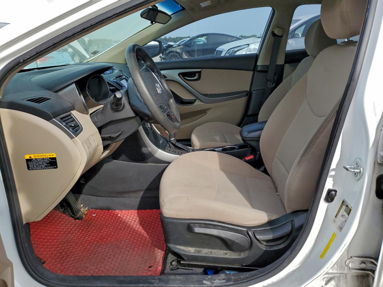 2014 HYUNDAI ELANTRA SE photo 7