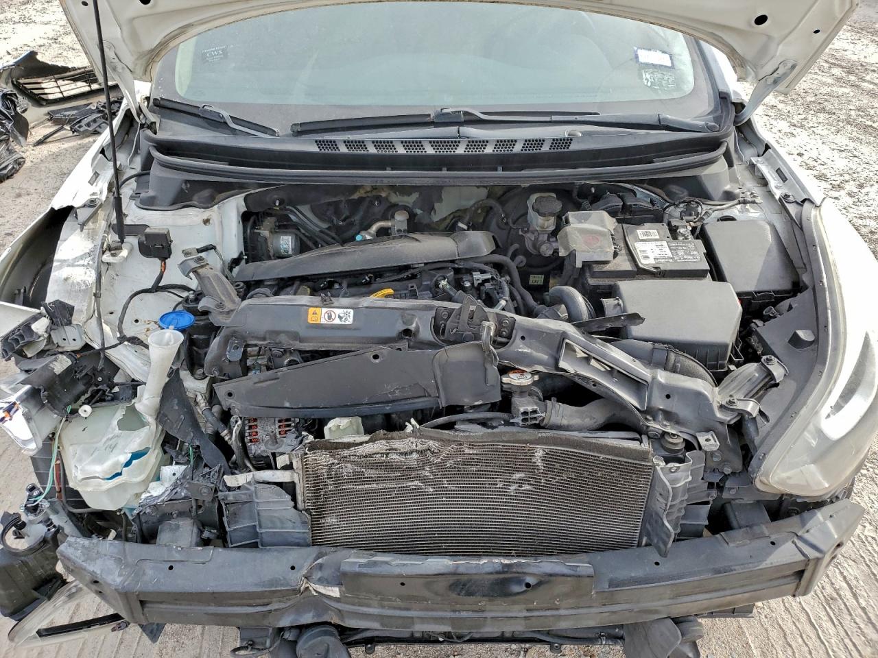 2014 HYUNDAI ELANTRA SE photo 11