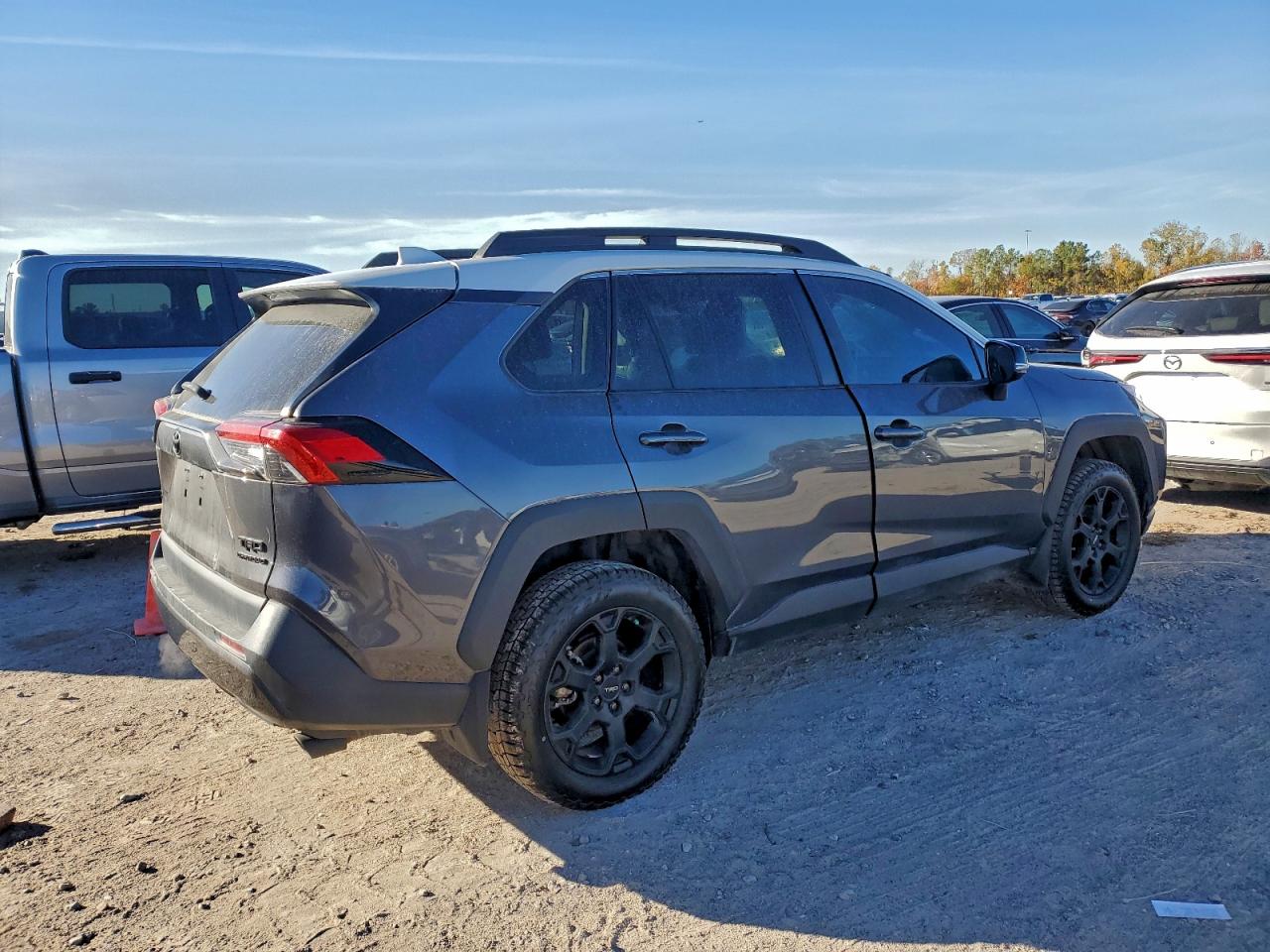 2022 TOYOTA RAV4 TRD OFF ROAD photo 3