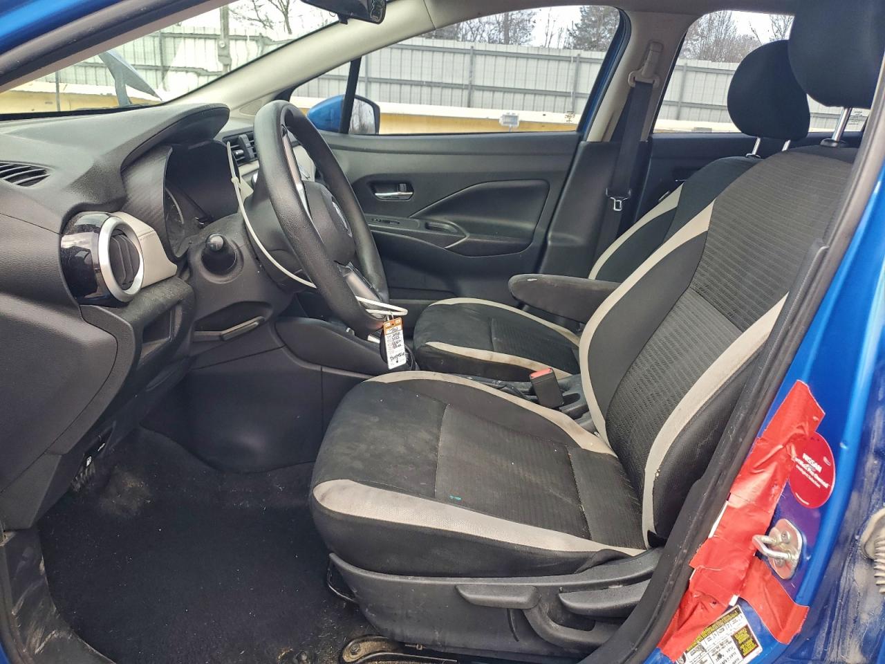 2020 NISSAN VERSA SV photo 7