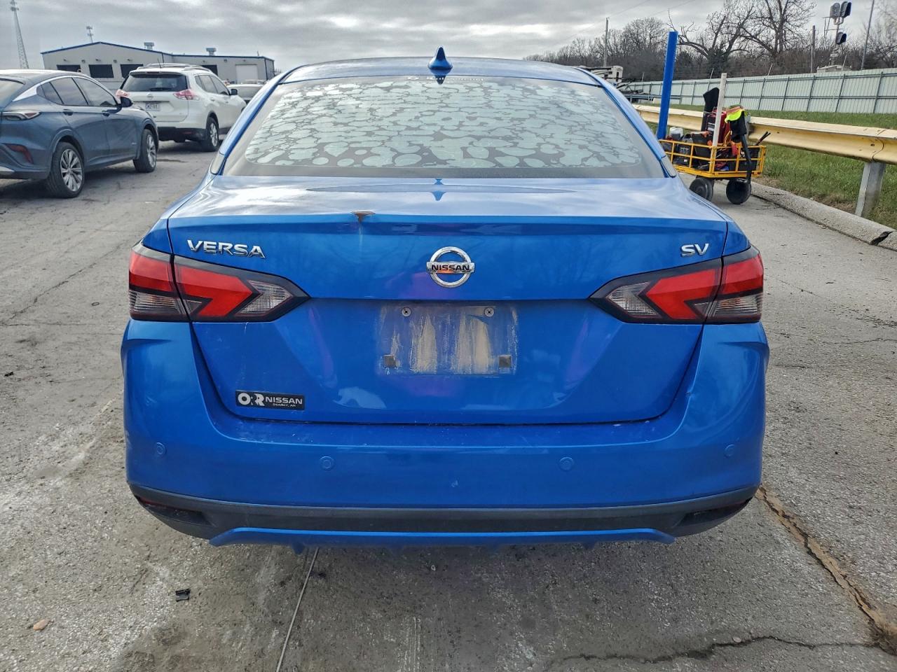 2020 NISSAN VERSA SV photo 6