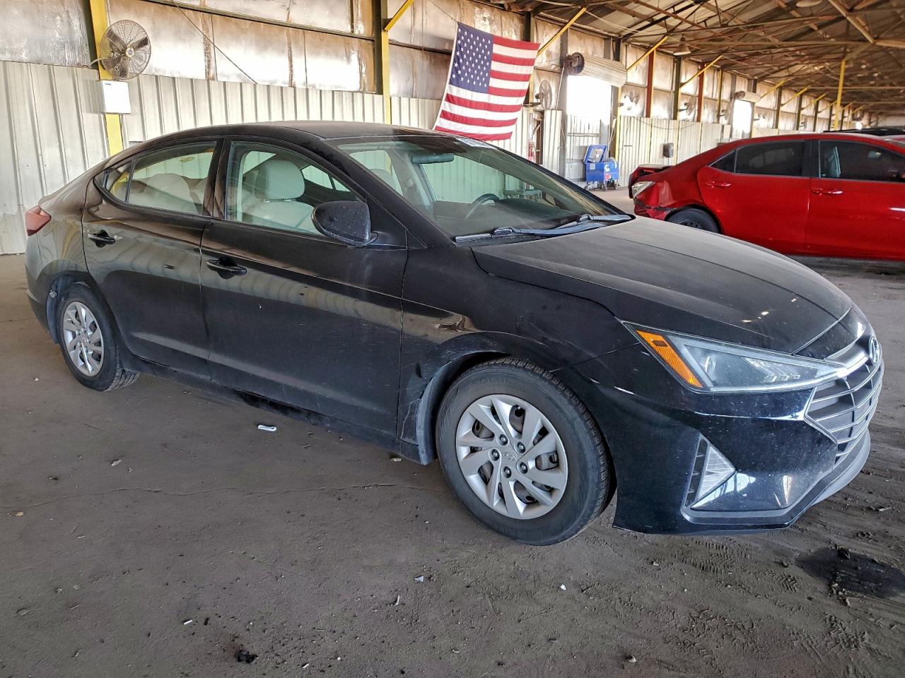 2019 HYUNDAI ELANTRA SE photo 4