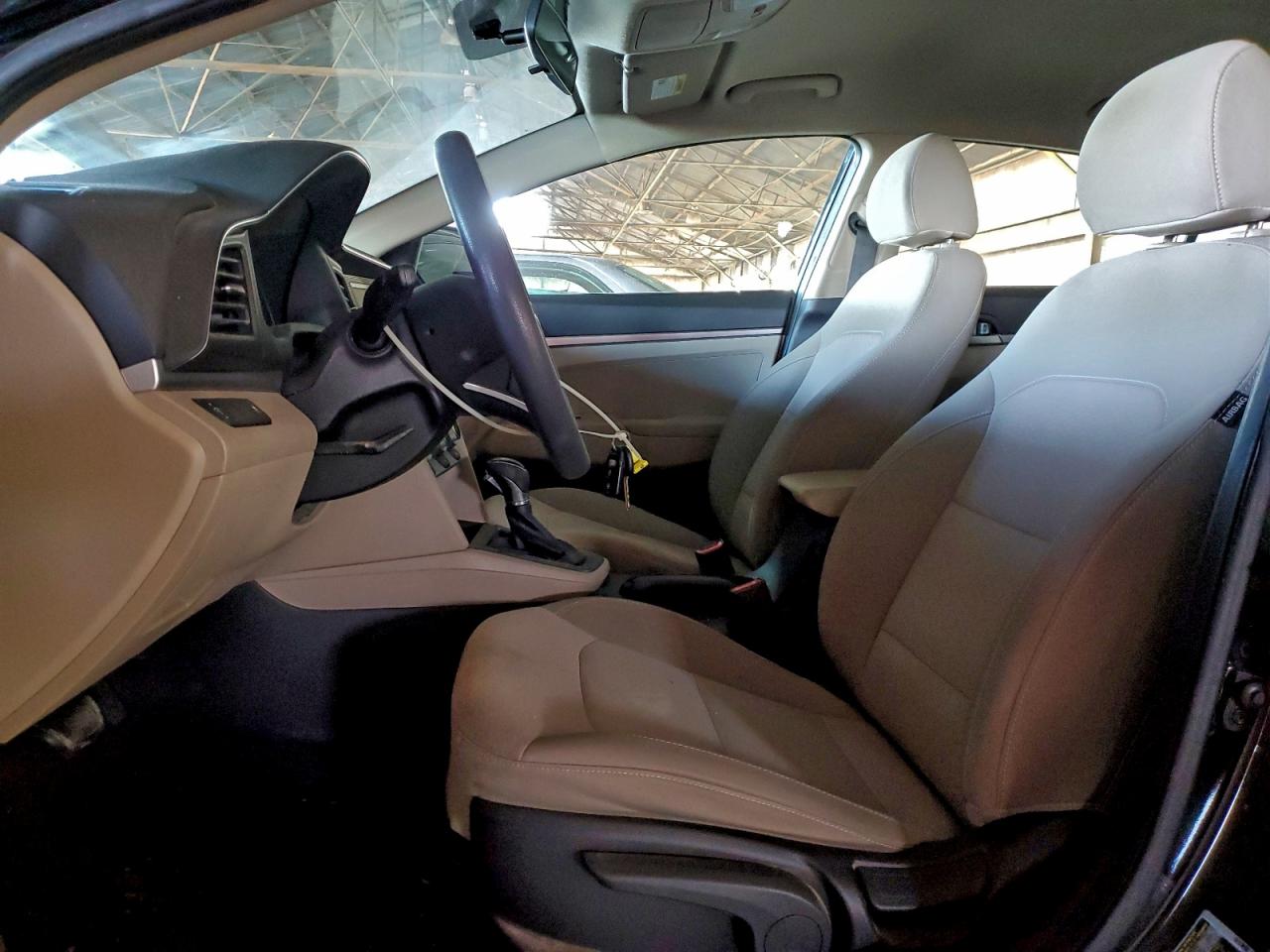 2019 HYUNDAI ELANTRA SE photo 7