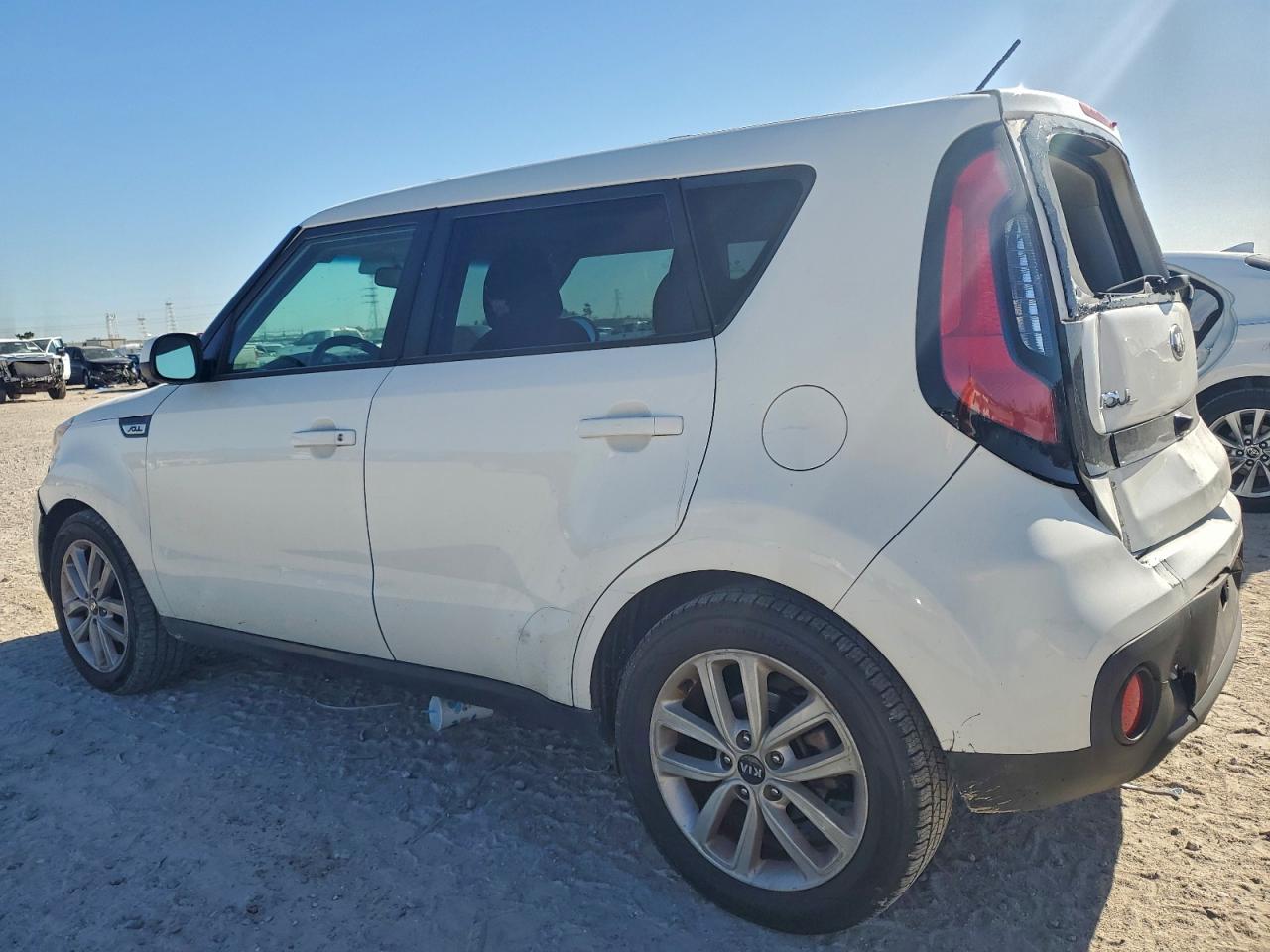 2018 KIA SOUL + photo 3