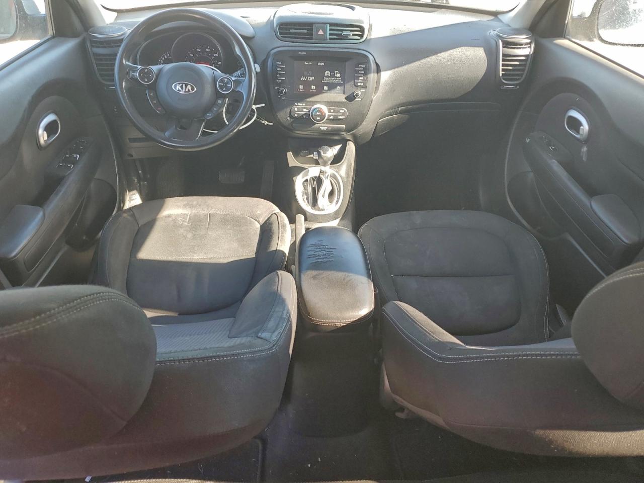 2018 KIA SOUL + photo 15