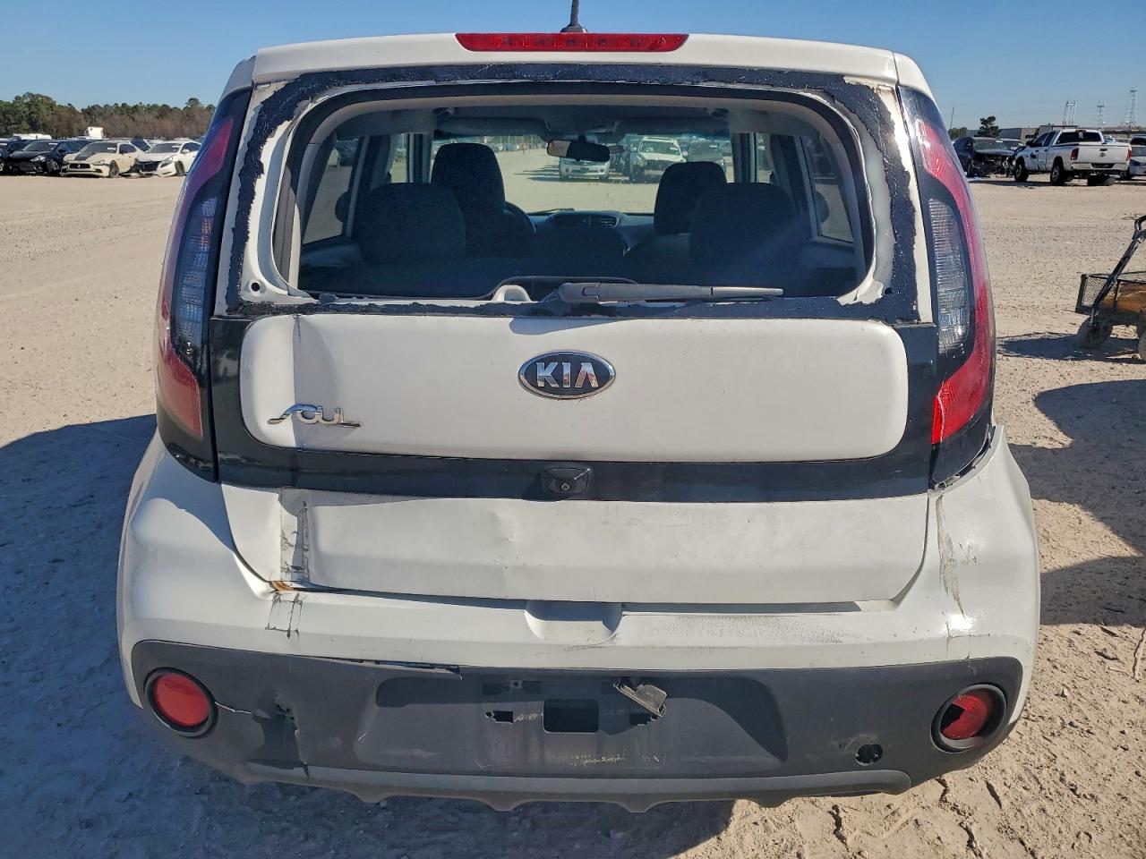 2018 KIA SOUL + photo 11