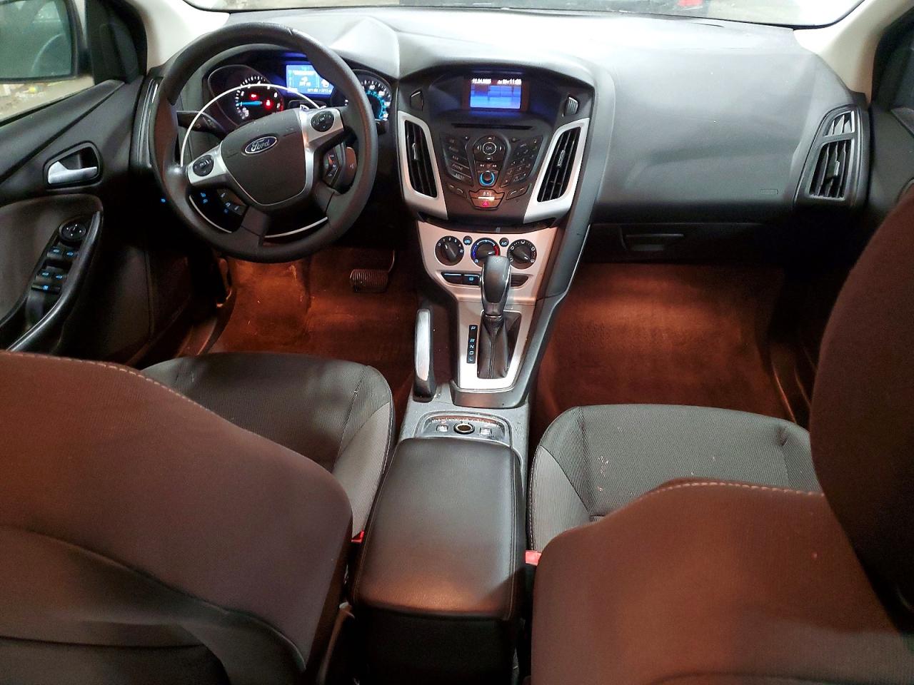 2013 FORD FOCUS SE photo 15