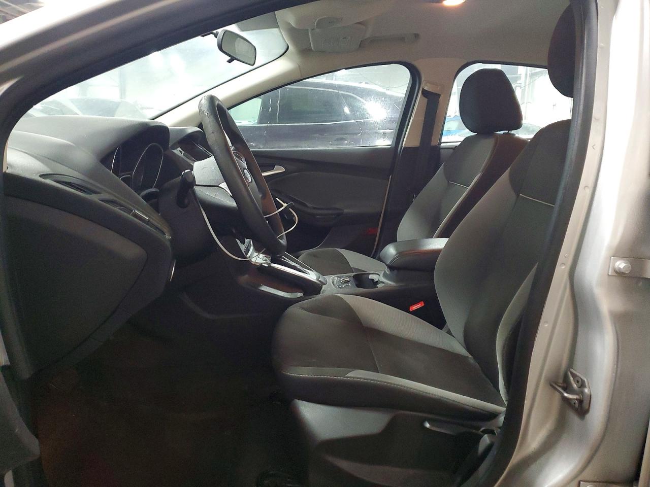 2013 FORD FOCUS SE photo 13