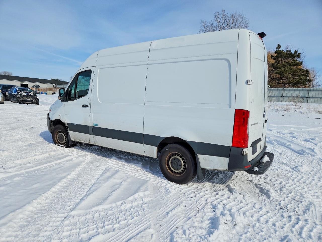 2020 MERCEDES BENZ SPRINTER 2500 DELIVERY VAN photo 4