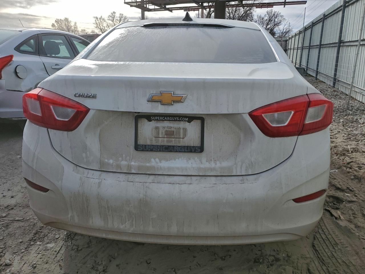 2017 CHEVROLET CRUZE LS photo 16