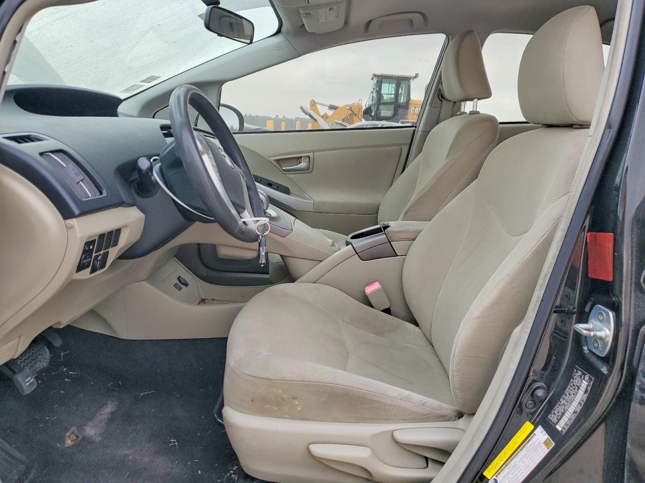 2013 TOYOTA PRIUS photo 7