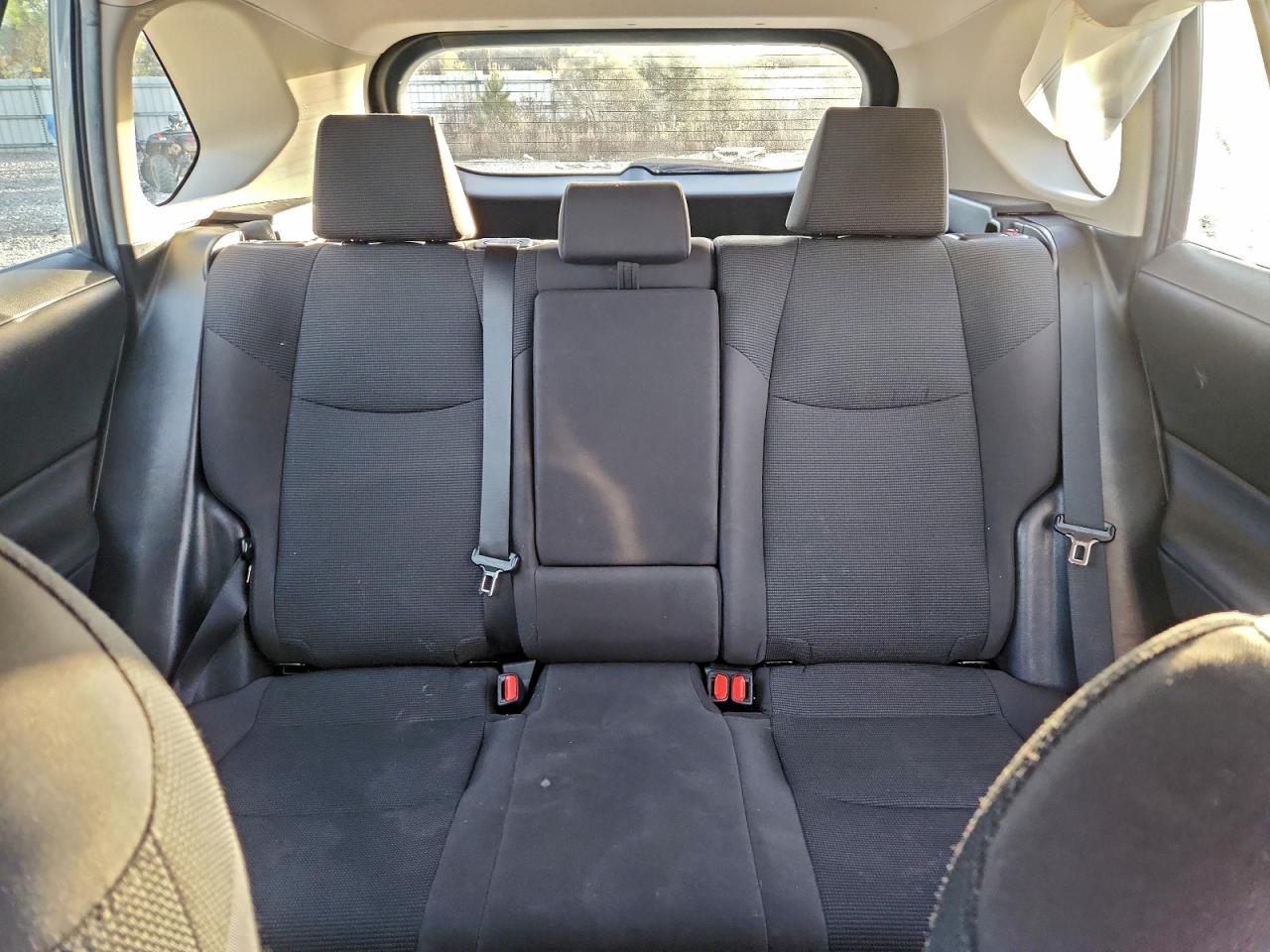 2019 TOYOTA RAV4 LE photo 10