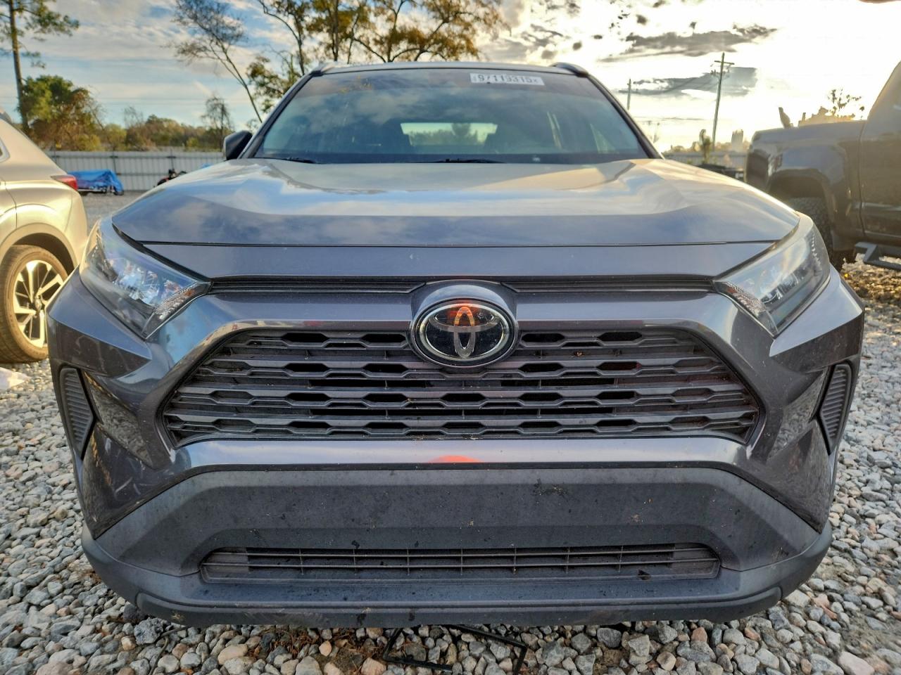 2019 TOYOTA RAV4 LE photo 5