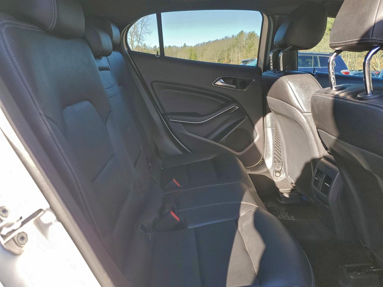 2019 MERCEDES-BENZ GLA 250 4MATIC photo 21