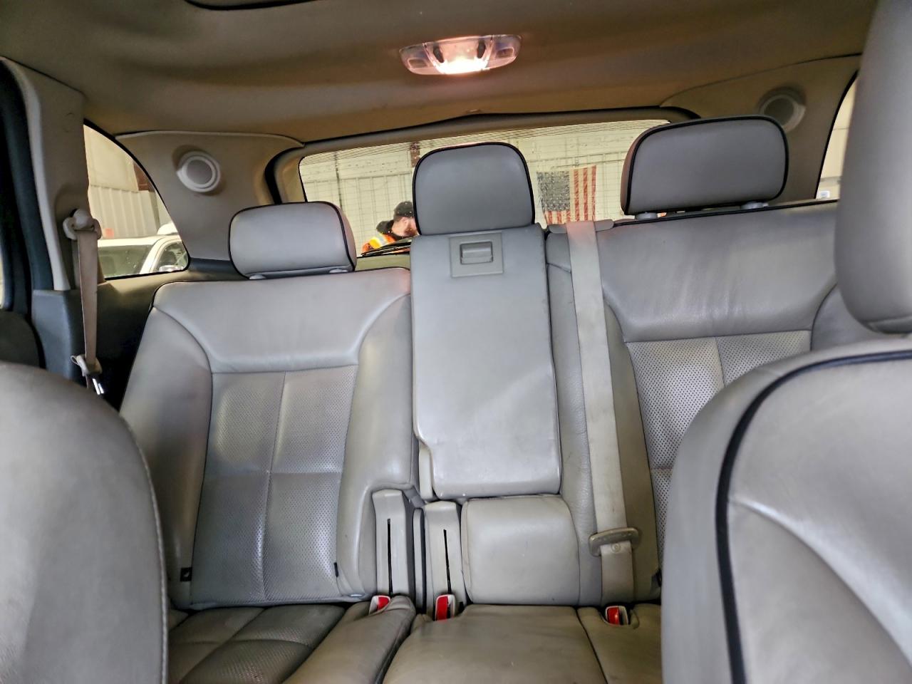 2010 LINCOLN MKX photo 10