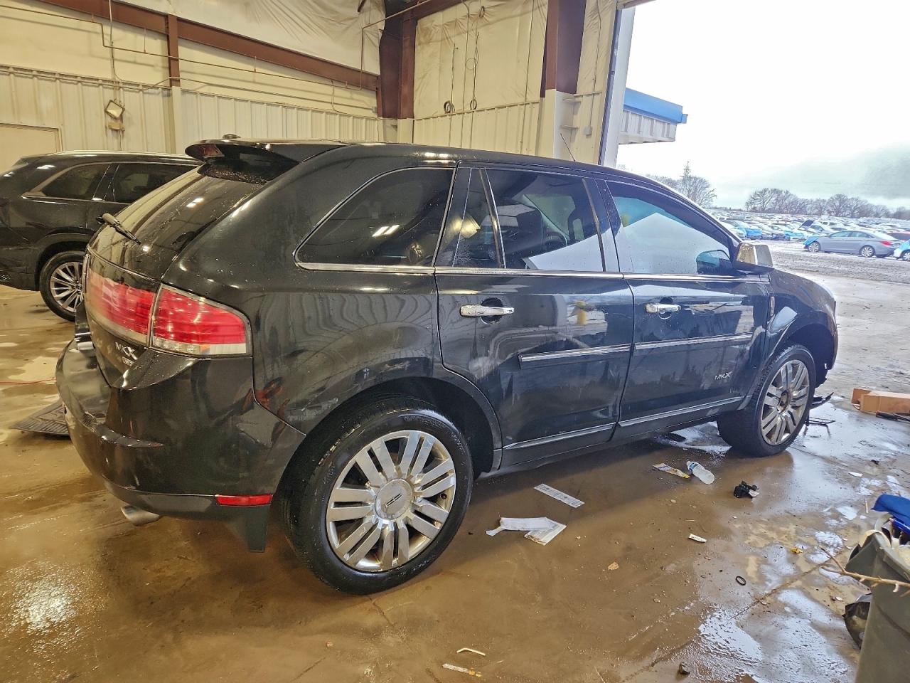 2010 LINCOLN MKX photo 3