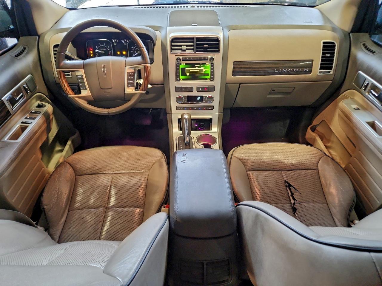 2010 LINCOLN MKX photo 8