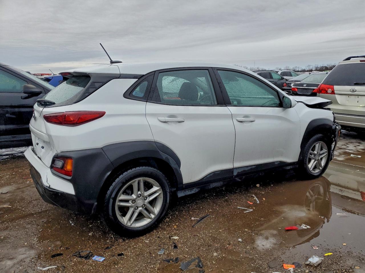 2020 HYUNDAI KONA SE photo 3