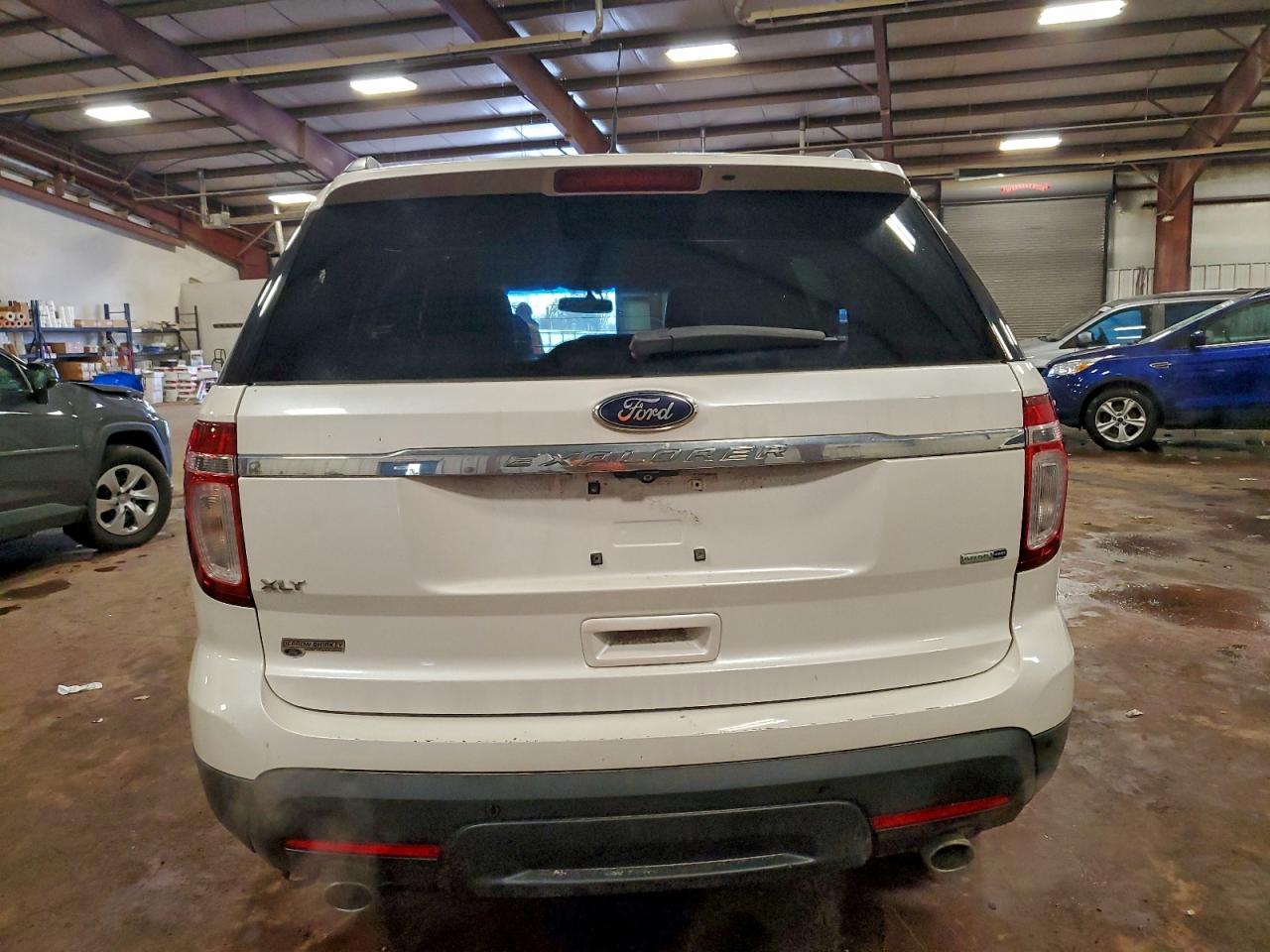 2014 FORD EXPLORER XLT photo 6