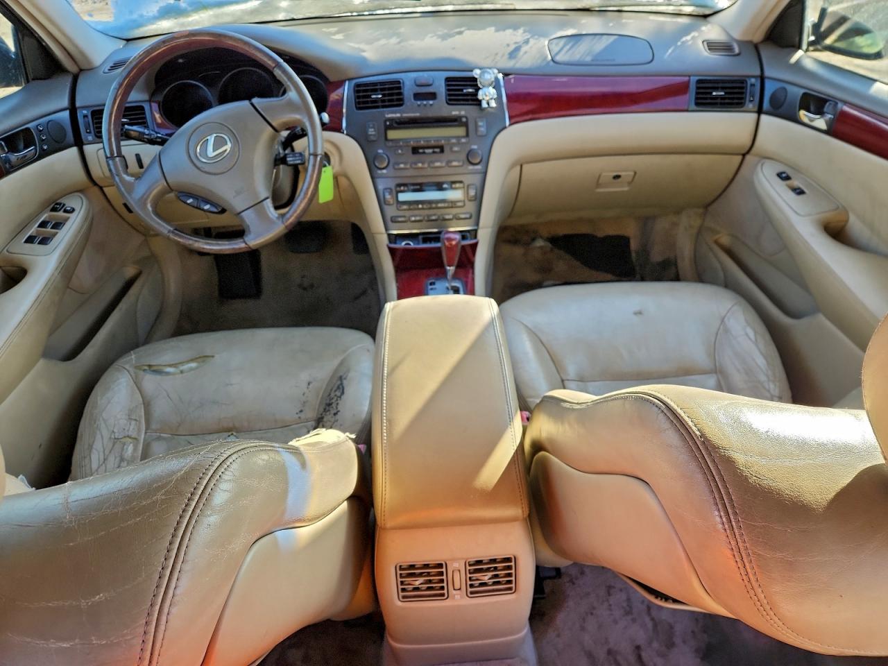 2002 LEXUS ES 300 photo 8