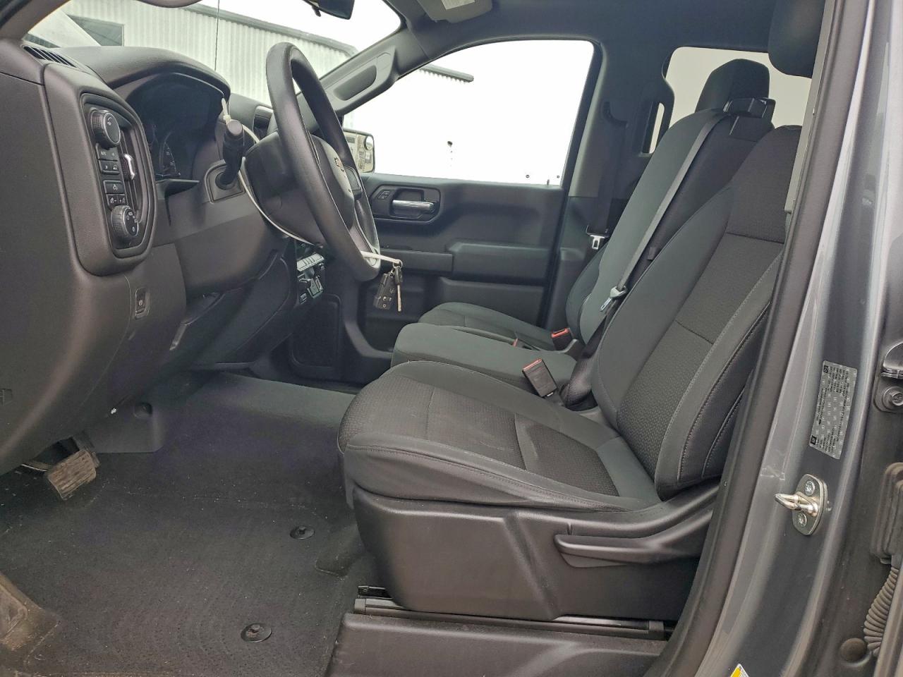 2019 CHEVROLET SILVERADO K1500 CUSTOM photo 7