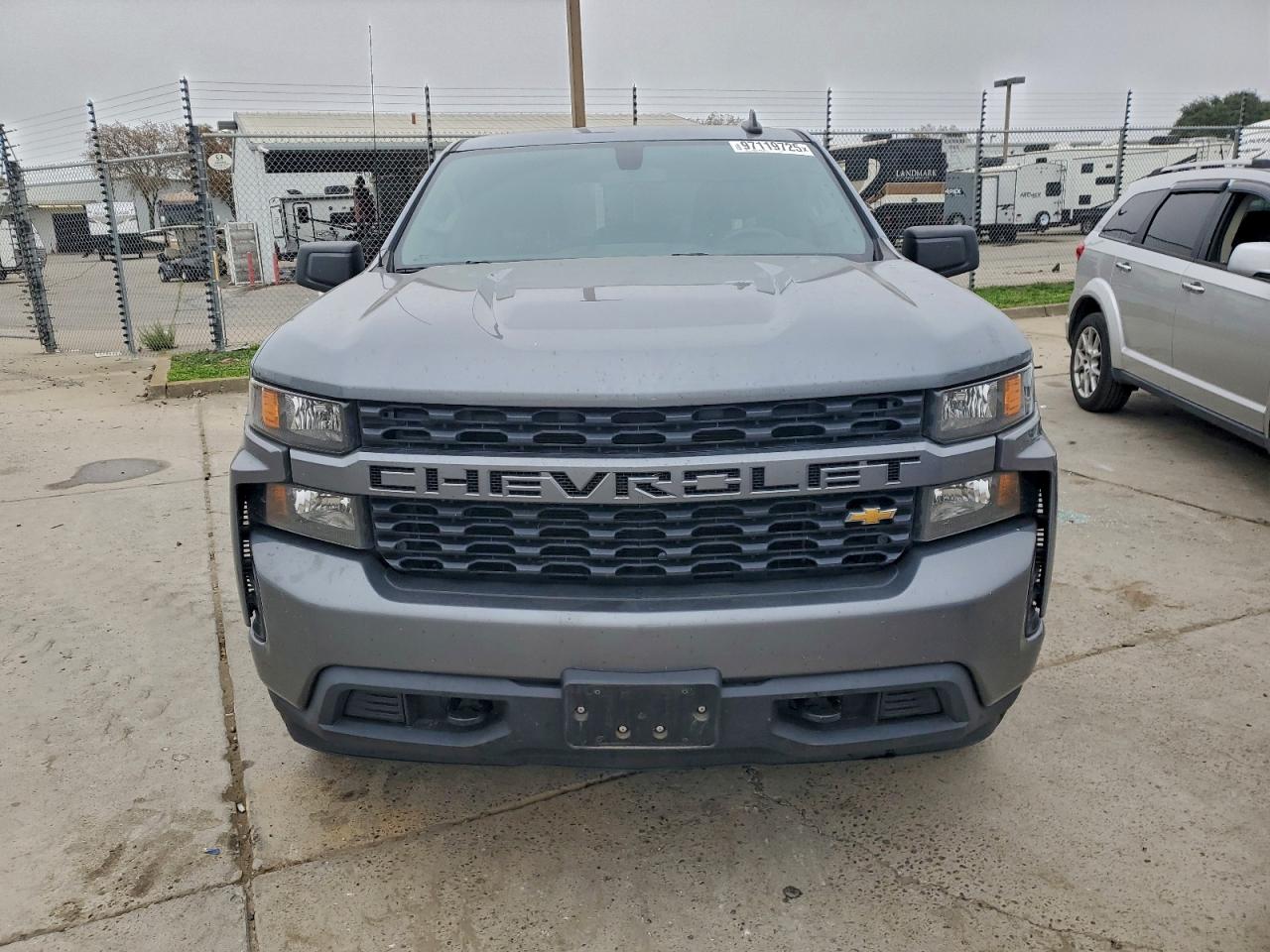 2019 CHEVROLET SILVERADO K1500 CUSTOM photo 5