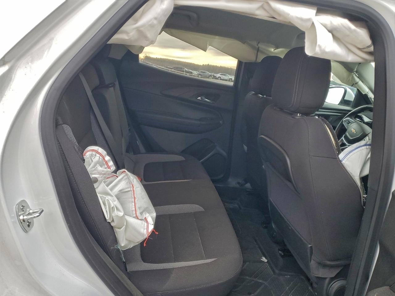 2025 CHEVROLET TRAILBLAZER LT photo 10