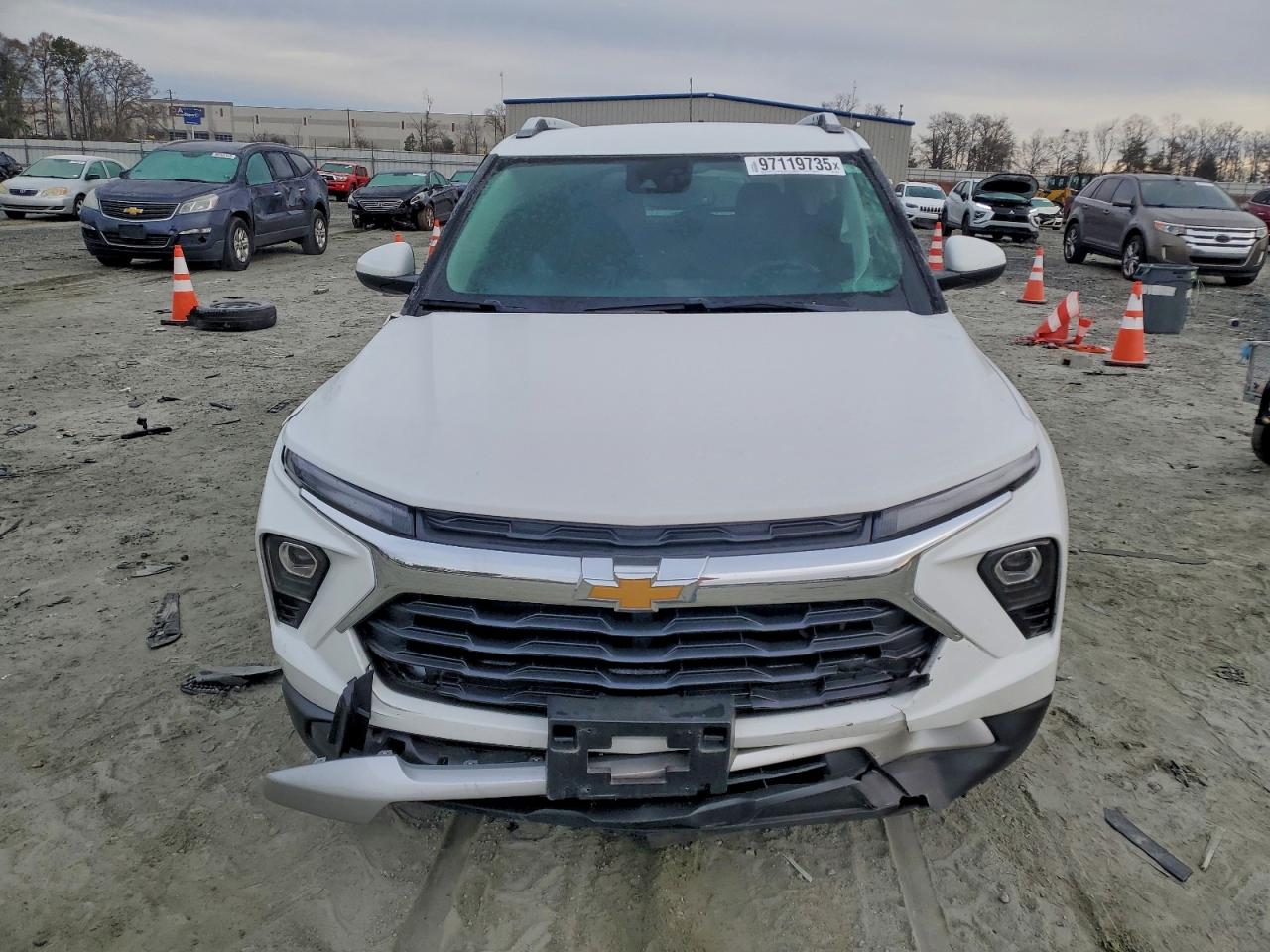 2025 CHEVROLET TRAILBLAZER LT photo 5