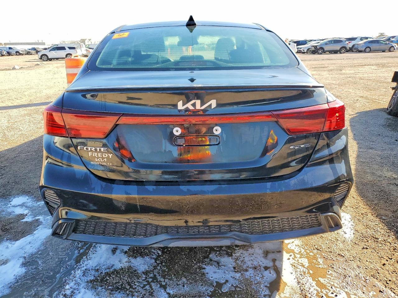 2024 KIA FORTE GT LINE photo 6