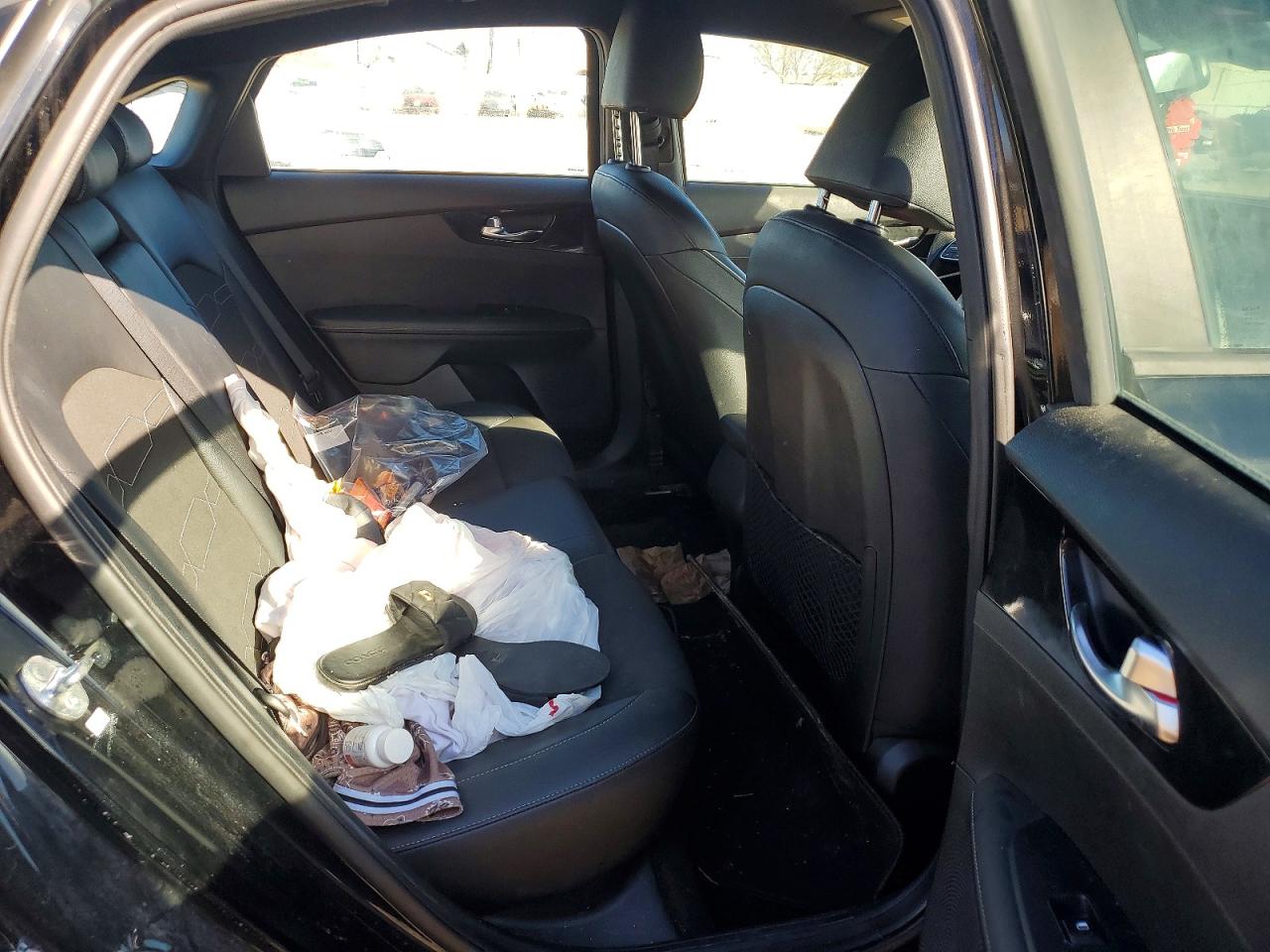 2024 KIA FORTE GT LINE photo 10