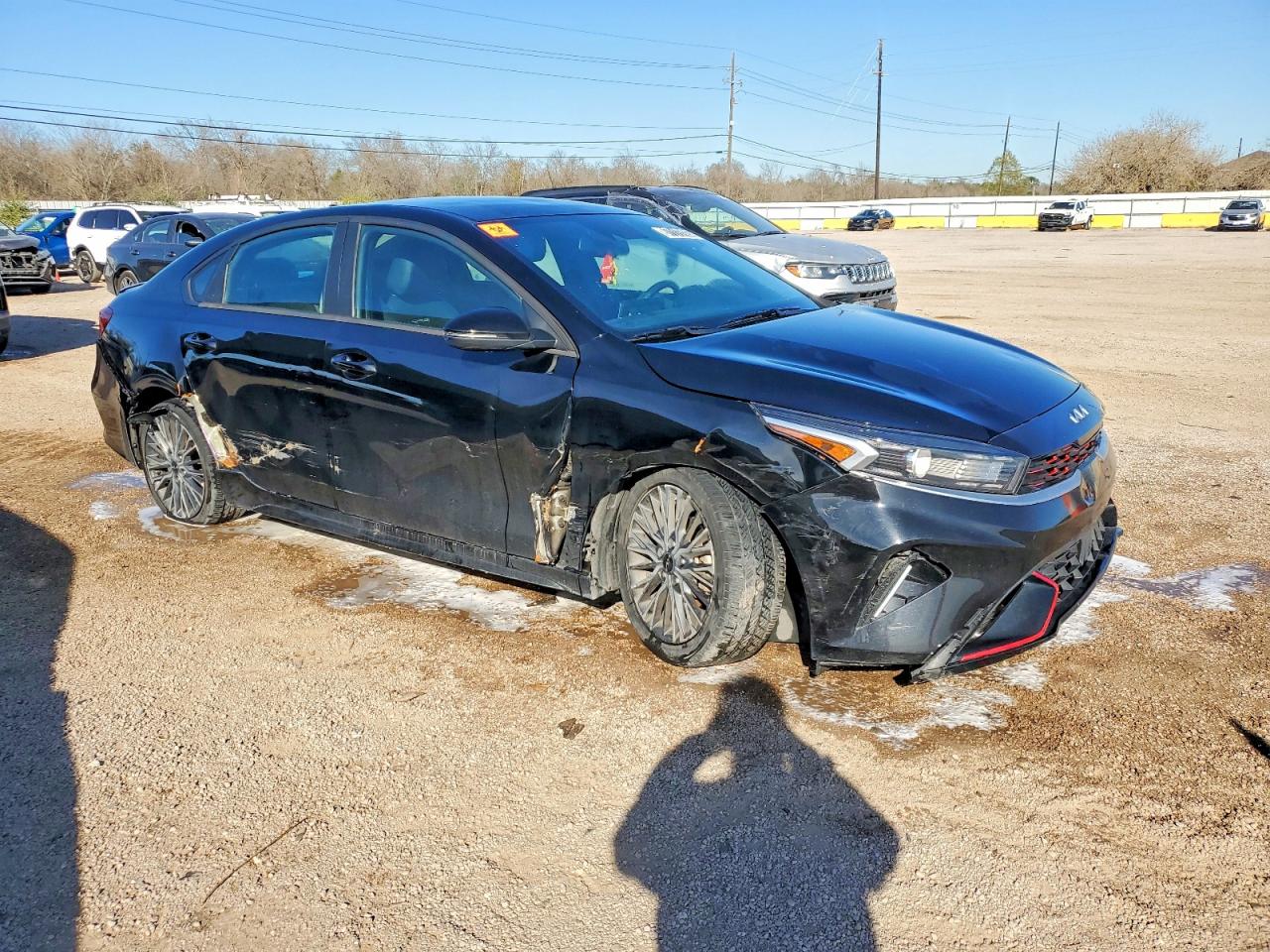 2024 KIA FORTE GT LINE photo 4