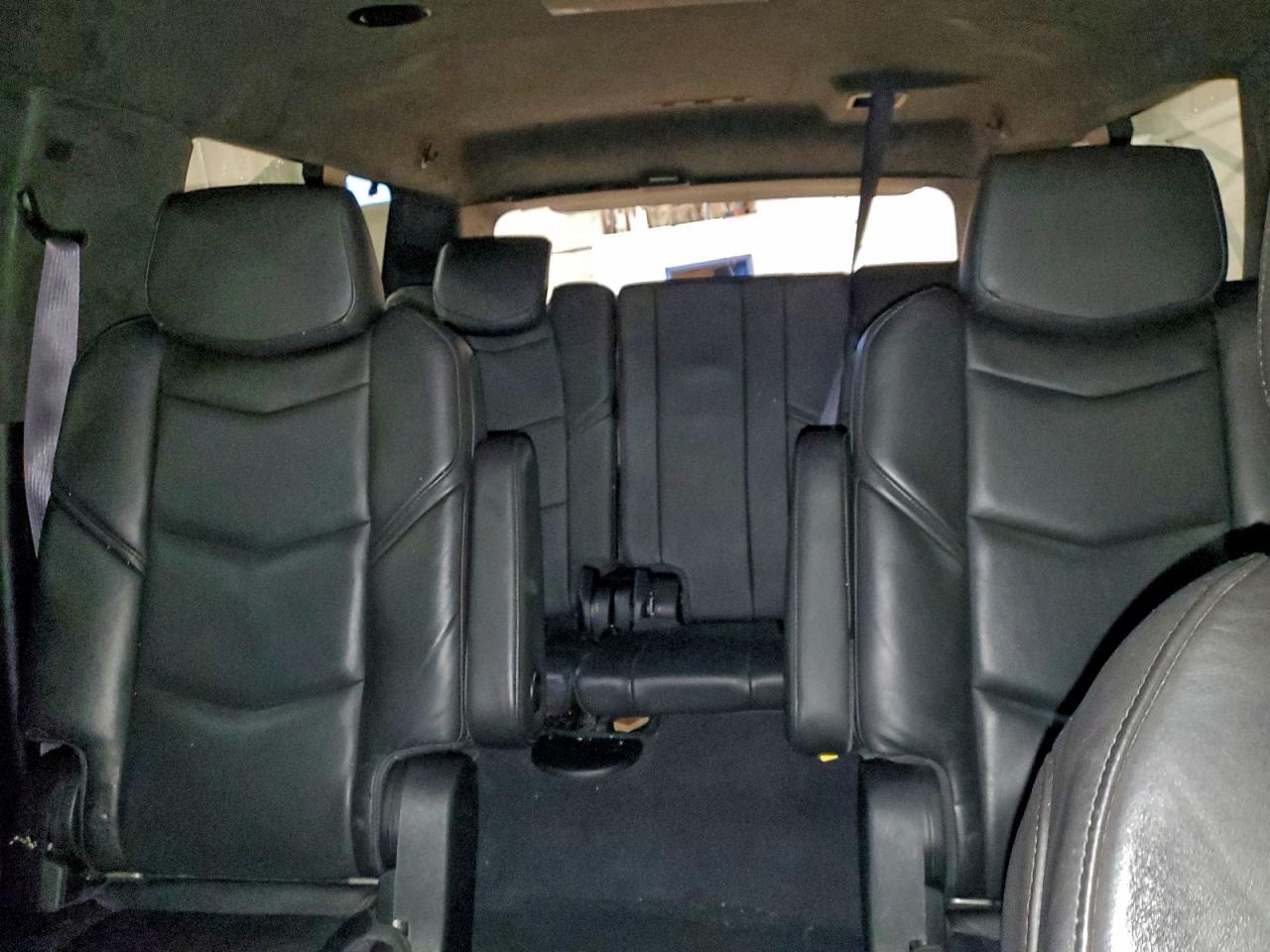 2016 CADILLAC ESCALADE ESV PLATINUM photo 10