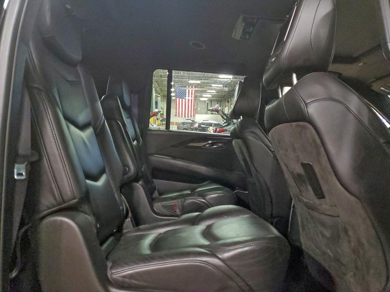 2016 CADILLAC ESCALADE ESV PLATINUM photo 11