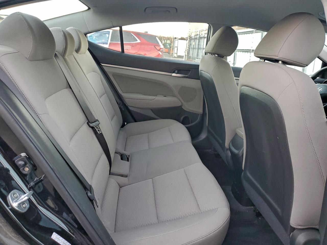 2020 HYUNDAI ELANTRA SEL photo 19
