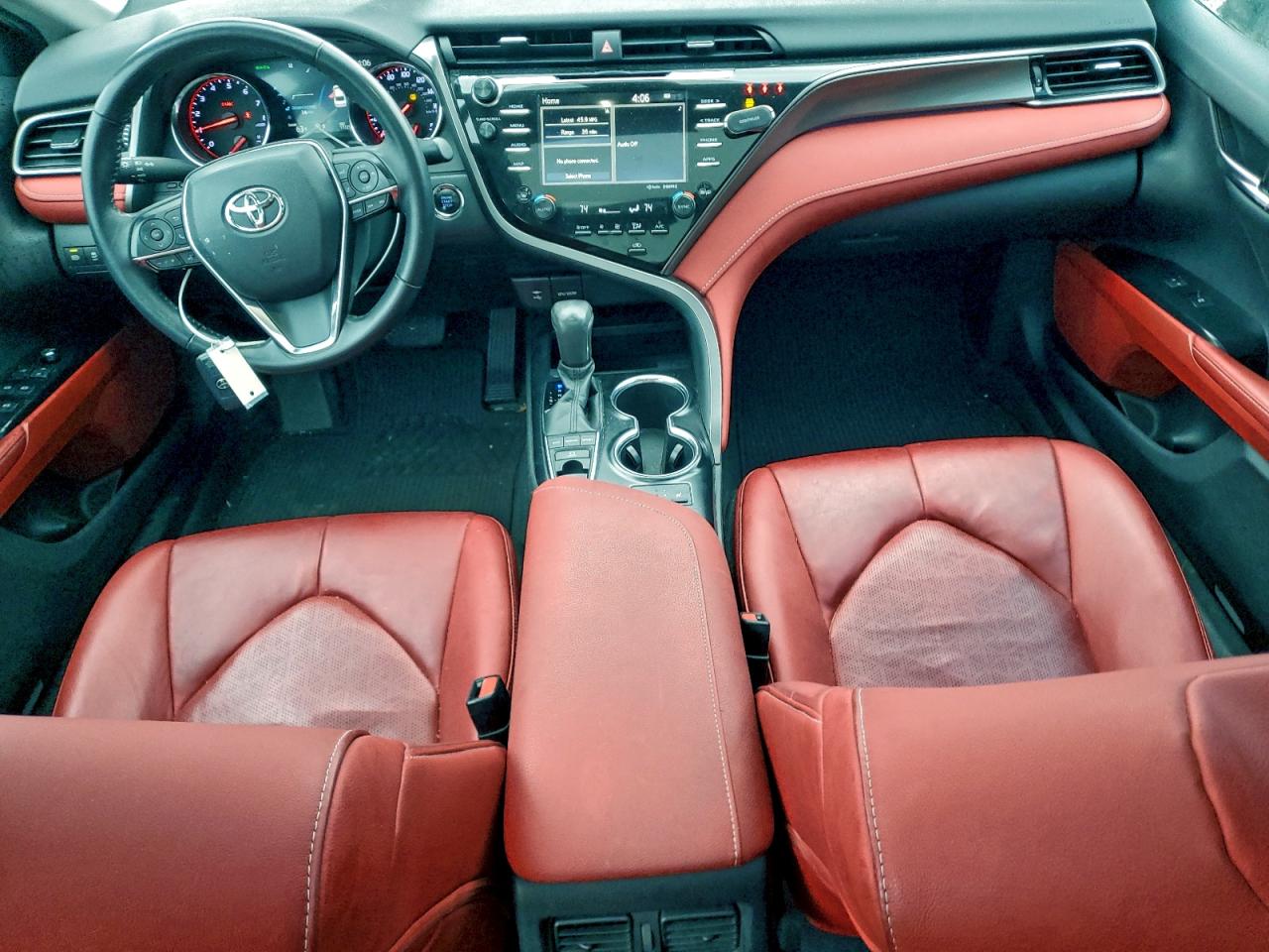 2019 TOYOTA CAMRY XSE photo 22