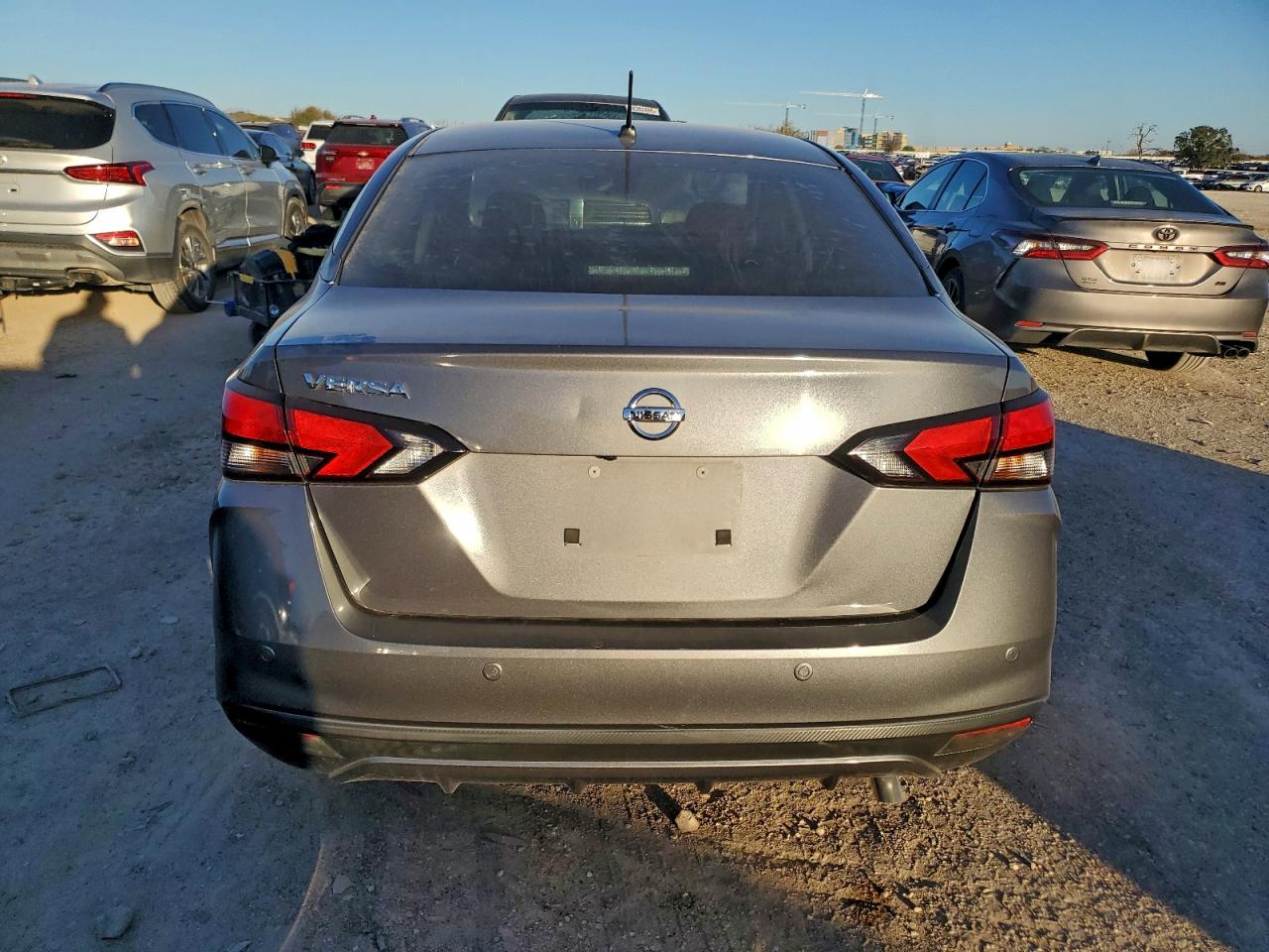2020 NISSAN VERSA S photo 11